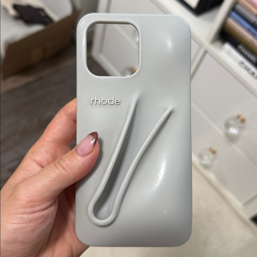 RHODE IPHONE 15PRO MAX CASE - Picture 2 of 5